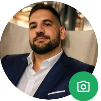 Porträt von Nemanja Vasić